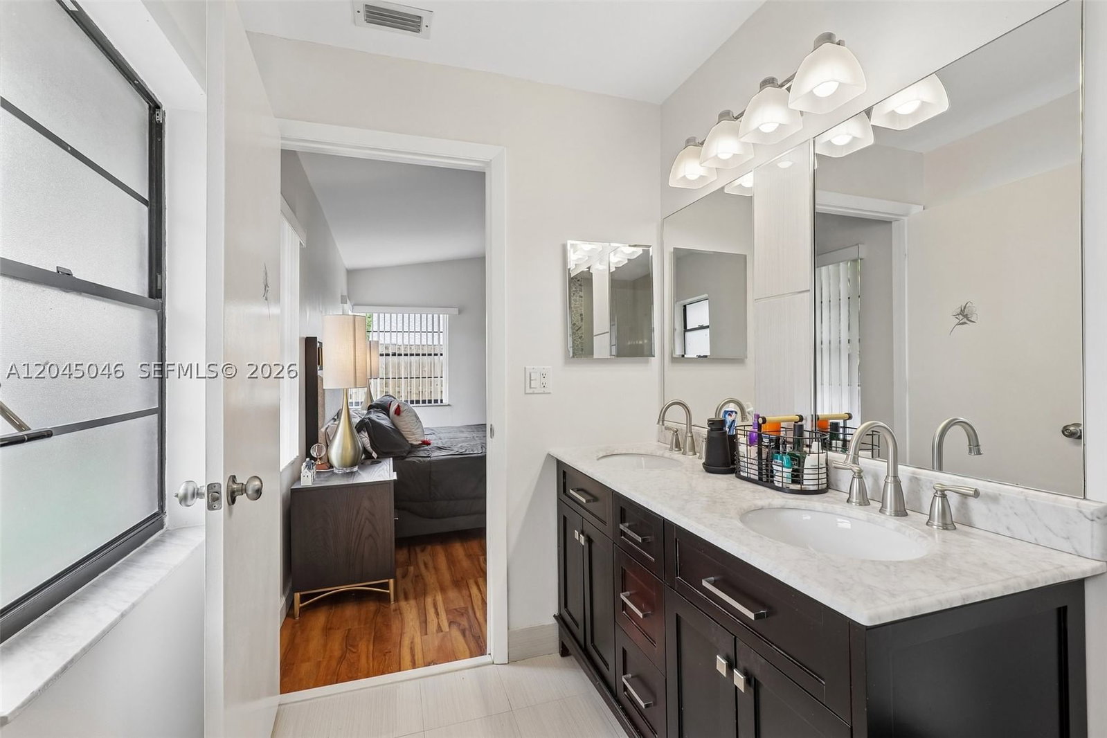 Real estate property located at 10411 31st Ct, Broward, Welleby S W Quadrant, Sunrise, FL