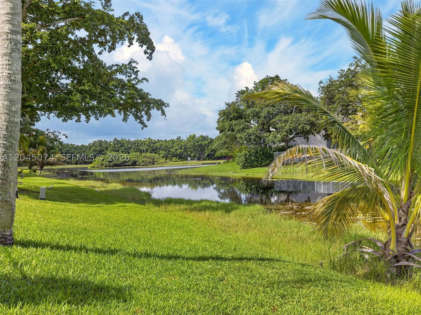 Real estate property located at 1520 Seabay Rd, Broward, Sector 6, Weston, FL