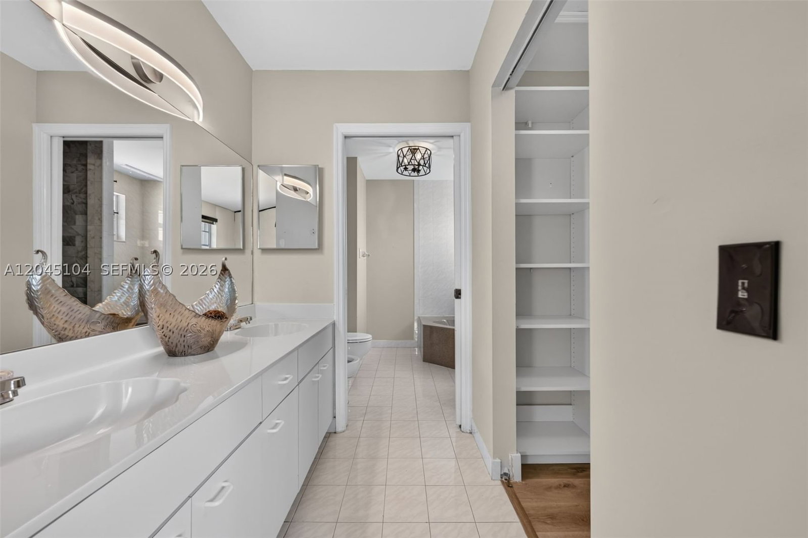 Real estate property located at 15602 109th Ter, Miami-dade, Secasa Homes, Miami, FL