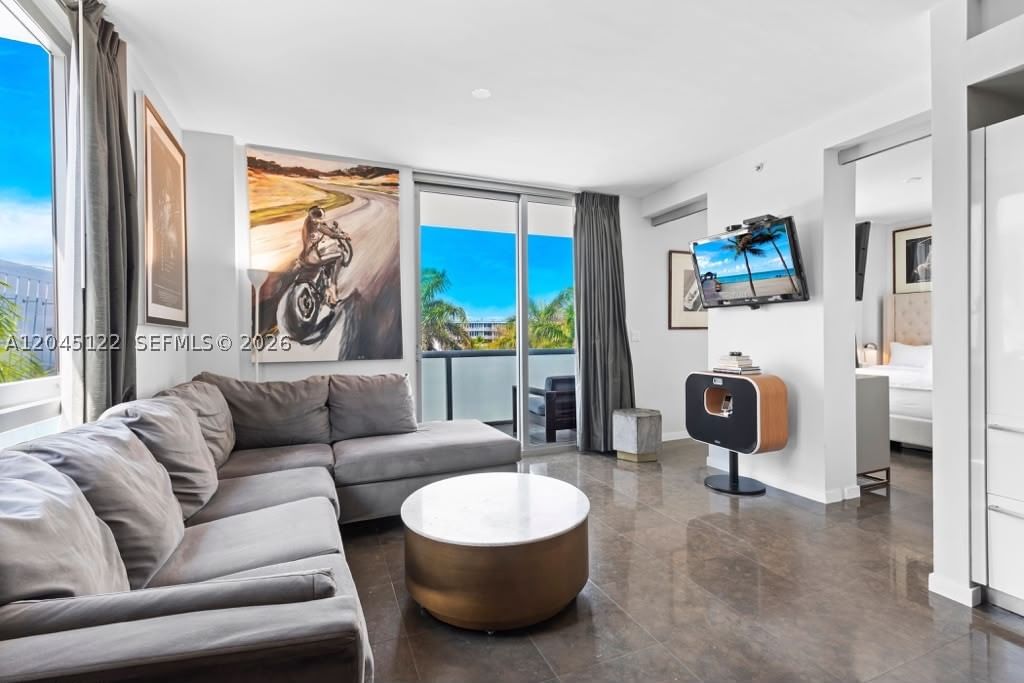Real estate property located at 220 21st St #401, Miami-dade, Boulan South Beach Condo, Miami Beach, FL