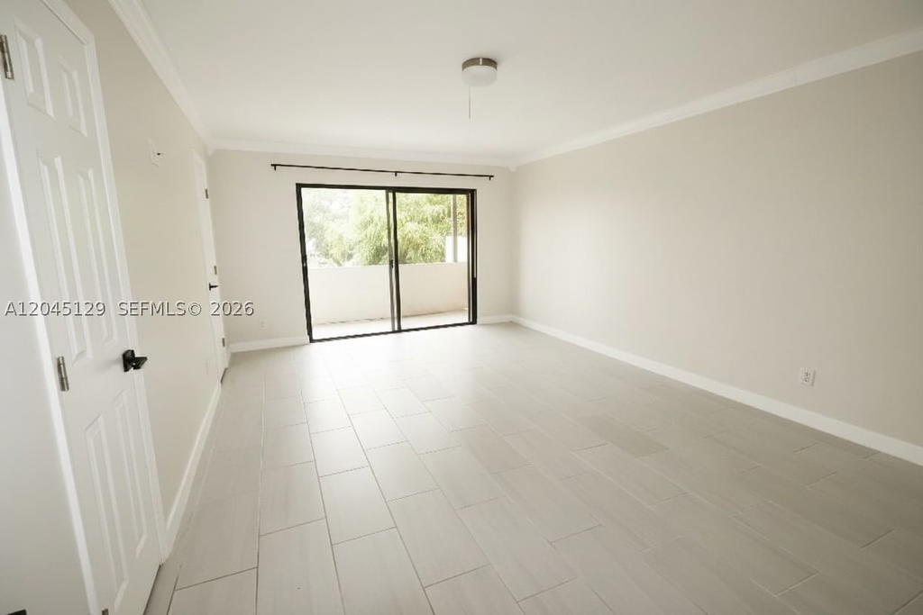 Real estate property located at 8985 Palm Tree Ln #8985, Broward, Westview Condominium No O, Pembroke Pines, FL