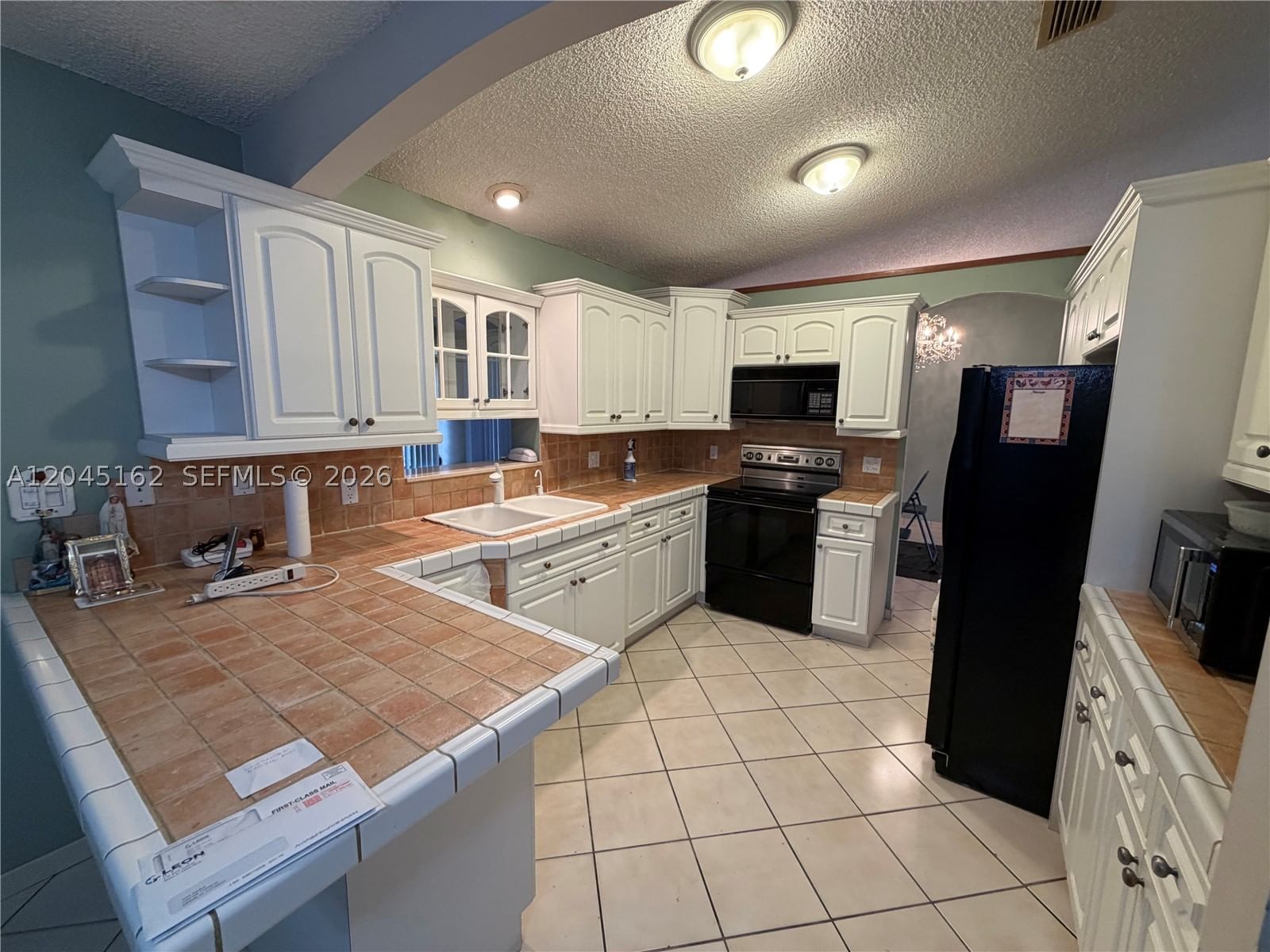 Real estate property located at 3262 139th Pl, Miami-dade, Bird Villas Sub 2nd Addn, Miami, FL