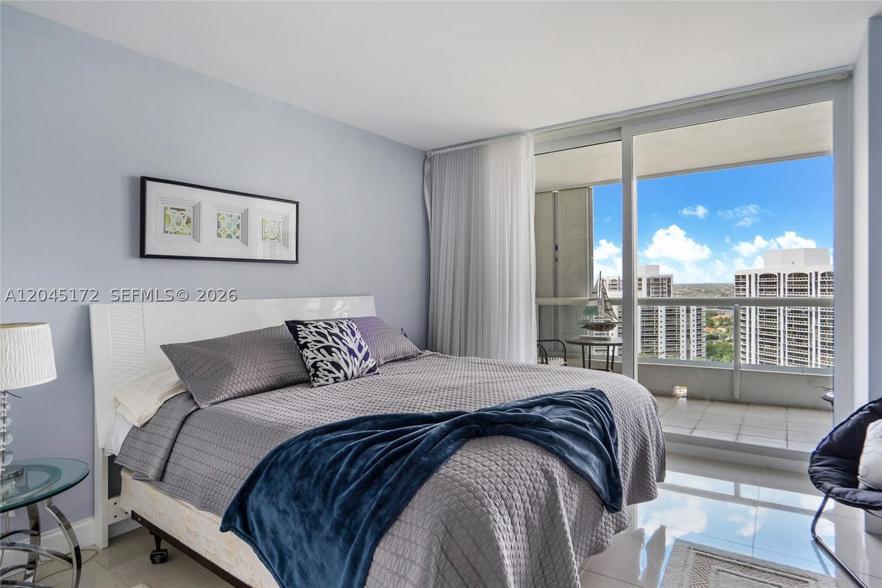 Real estate property located at 21055 Yacht Club Dr #2005, Miami-dade, The Point, Aventura, FL
