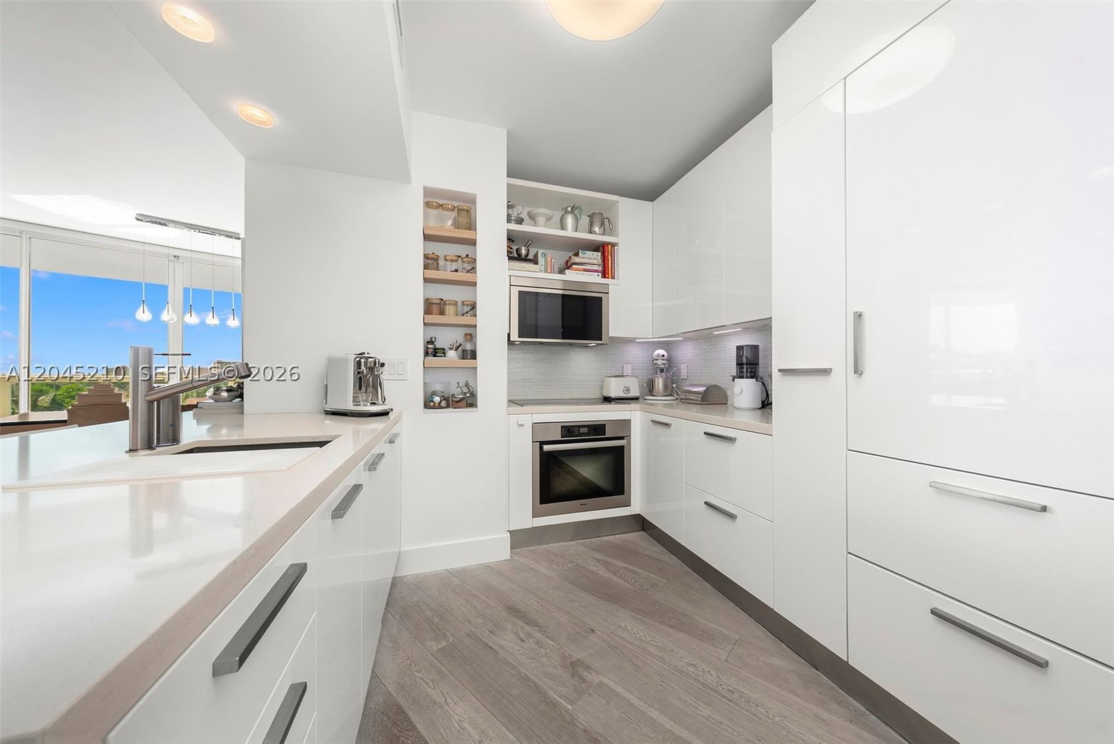 Real estate property located at 2127 Brickell Ave #1006, Miami-dade, Bristol Tower Condo, Miami, FL