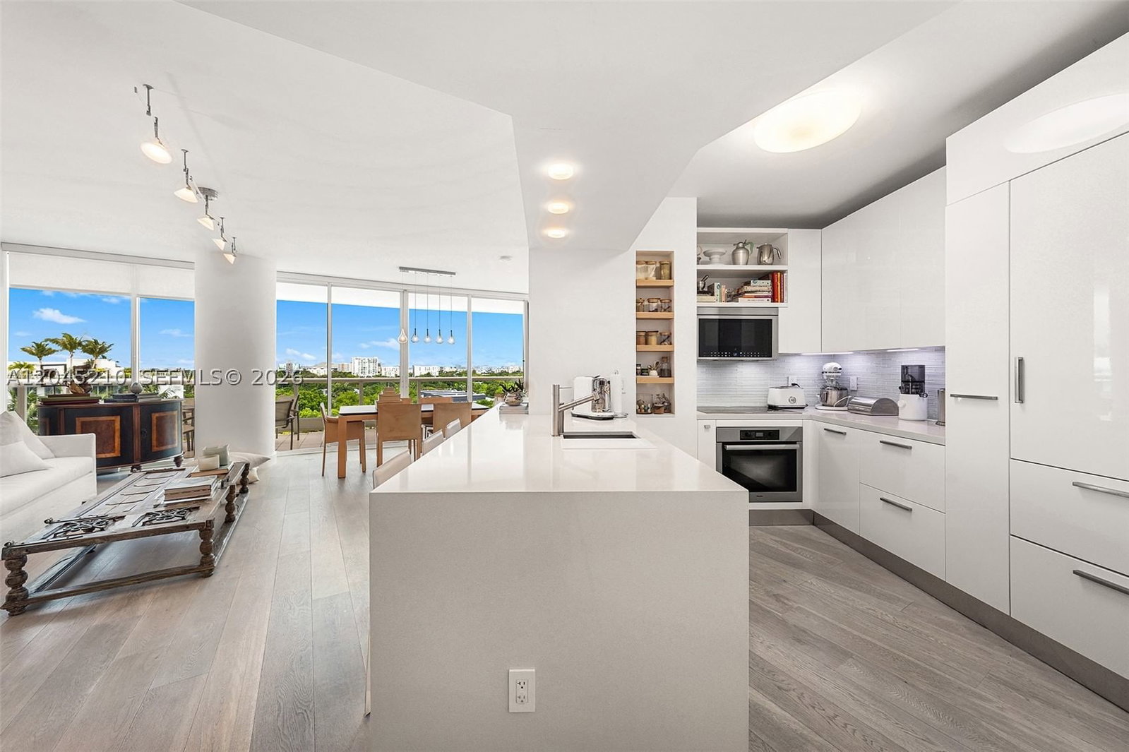 Real estate property located at 2127 Brickell Ave #1006, Miami-dade, Bristol Tower Condo, Miami, FL