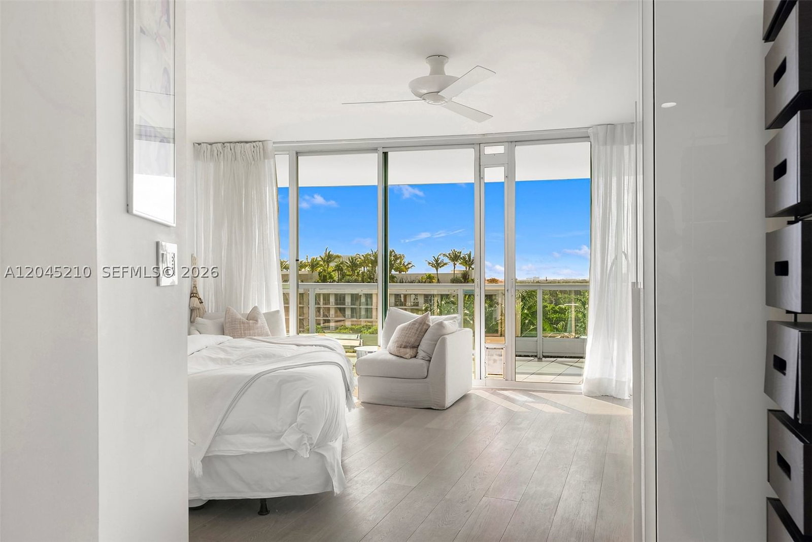 Real estate property located at 2127 Brickell Ave #1006, Miami-dade, Bristol Tower Condo, Miami, FL