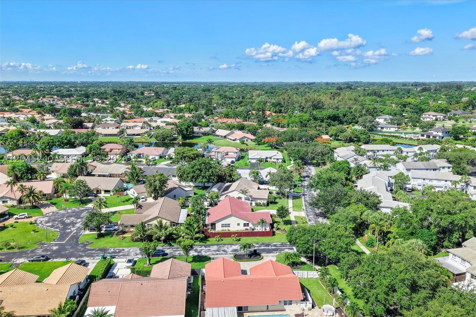 Real estate property located at 4870 Hawkes Bluff Ave, Broward, Hawkes Bluff, Davie, FL