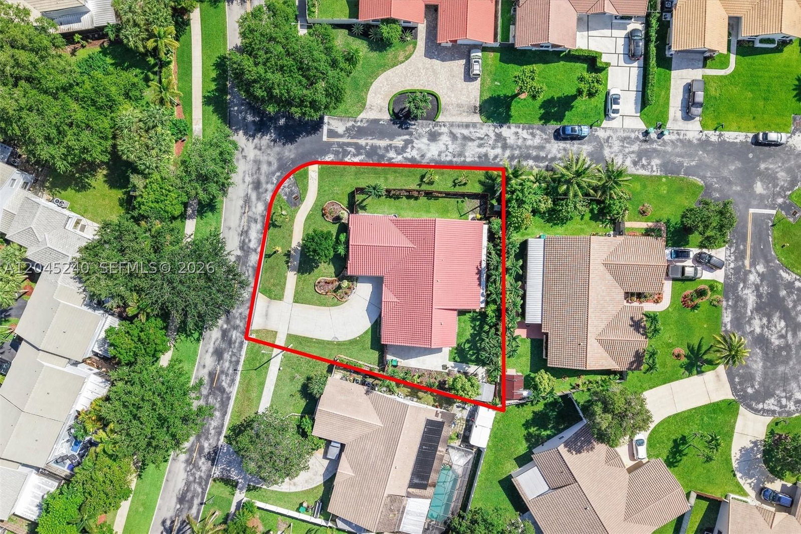 Real estate property located at 4870 Hawkes Bluff Ave, Broward, Hawkes Bluff, Davie, FL