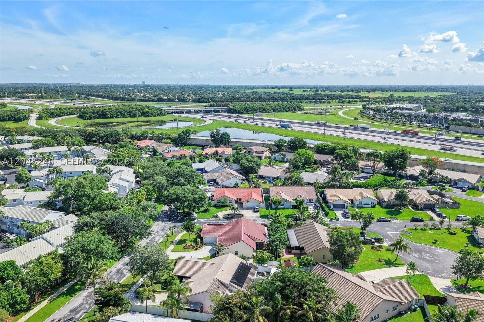 Real estate property located at 4870 Hawkes Bluff Ave, Broward, Hawkes Bluff, Davie, FL
