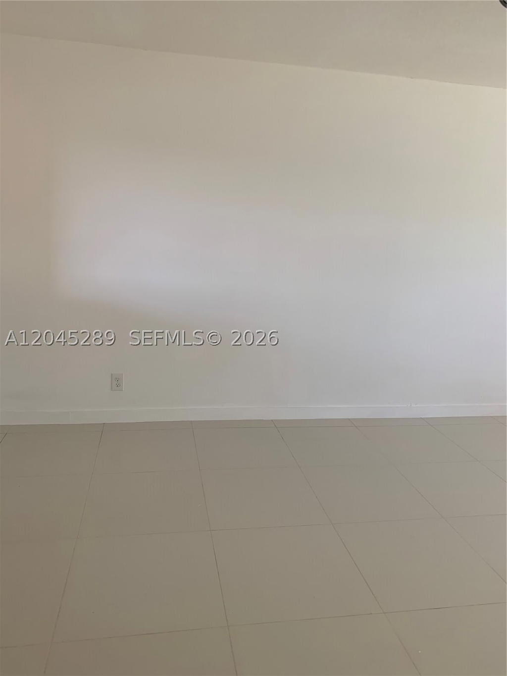 Real estate property located at 201 Berkley Rd #204, Broward, Ashbury House East, Hollywood, FL