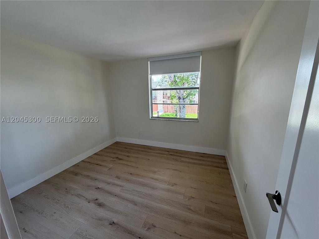 Real estate property located at 8303 142nd Ave D206, Miami-dade, Captiva Lakes Villas Cond, Miami, FL