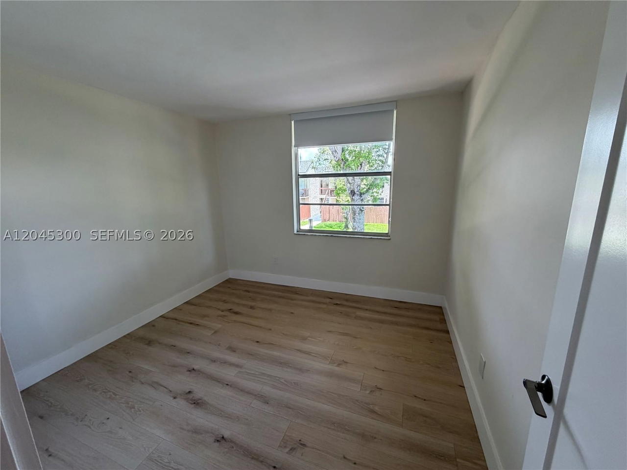 Real estate property located at 8303 142nd Ave D206, Miami-dade, Captiva Lakes Villas Cond, Miami, FL