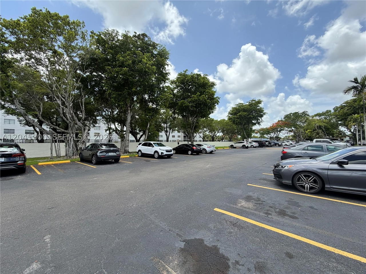 Real estate property located at 8303 142nd Ave D206, Miami-dade, Captiva Lakes Villas Cond, Miami, FL