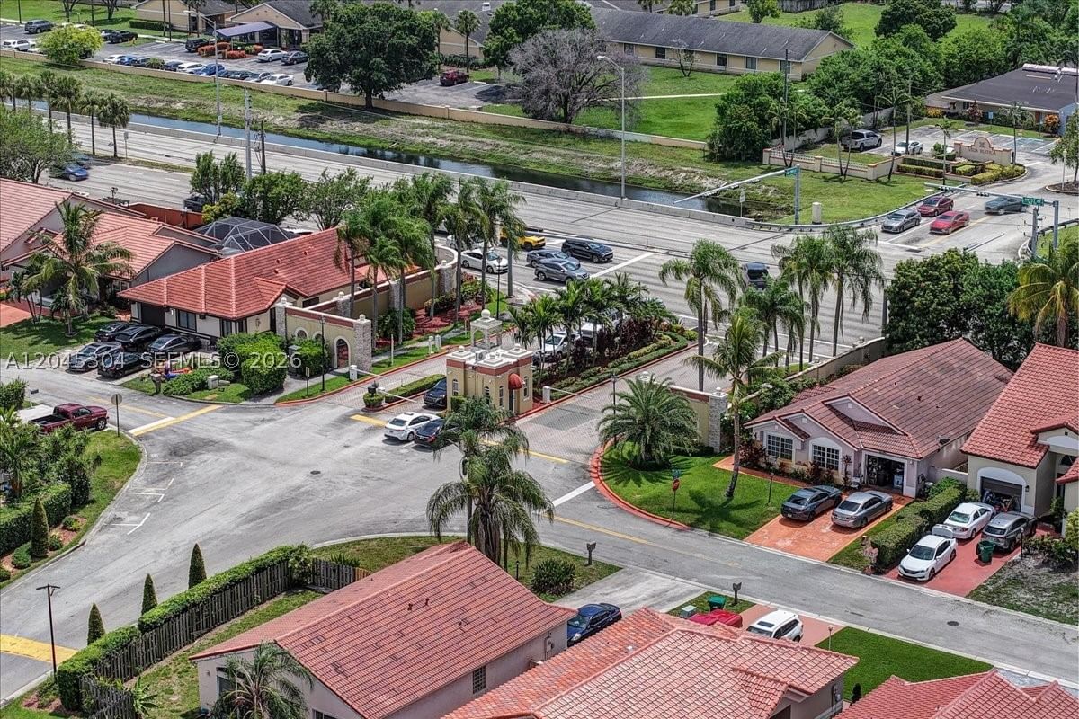 Real estate property located at 5542 190th Ln, Miami-dade, Monterrey, Miami Gardens, FL