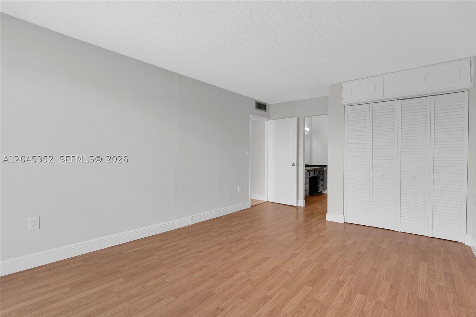 Real estate property located at 7928 West Dr #606, Miami-dade, The Islander Club Condo, North Bay Village, FL