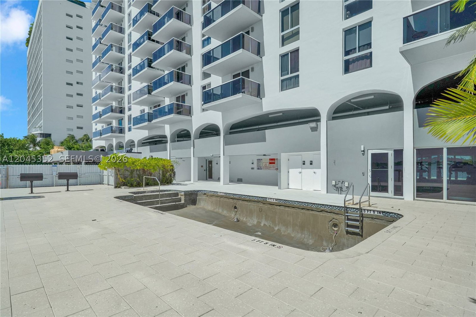 Real estate property located at 7928 West Dr #606, Miami-dade, The Islander Club Condo, North Bay Village, FL