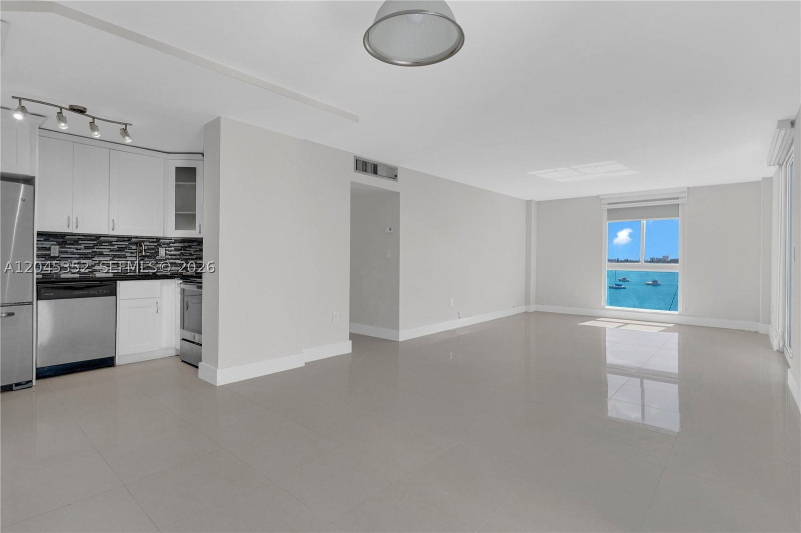 Real estate property located at 7928 West Dr #606, Miami-dade, The Islander Club Condo, North Bay Village, FL
