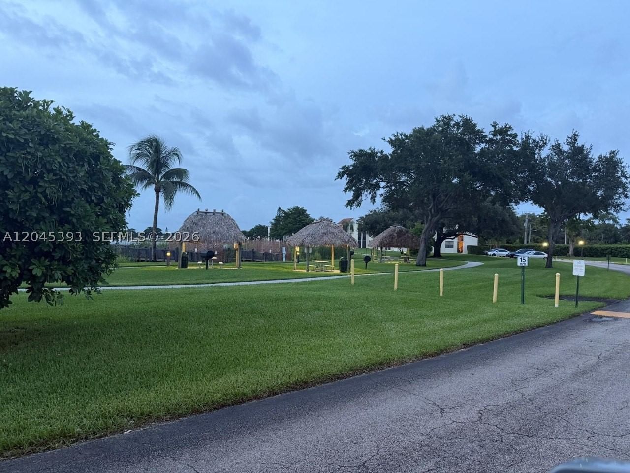 Real estate property located at 109 Lake Emerald Dr #105, Broward, Lake Emerald Condominium, Oakland Park, FL