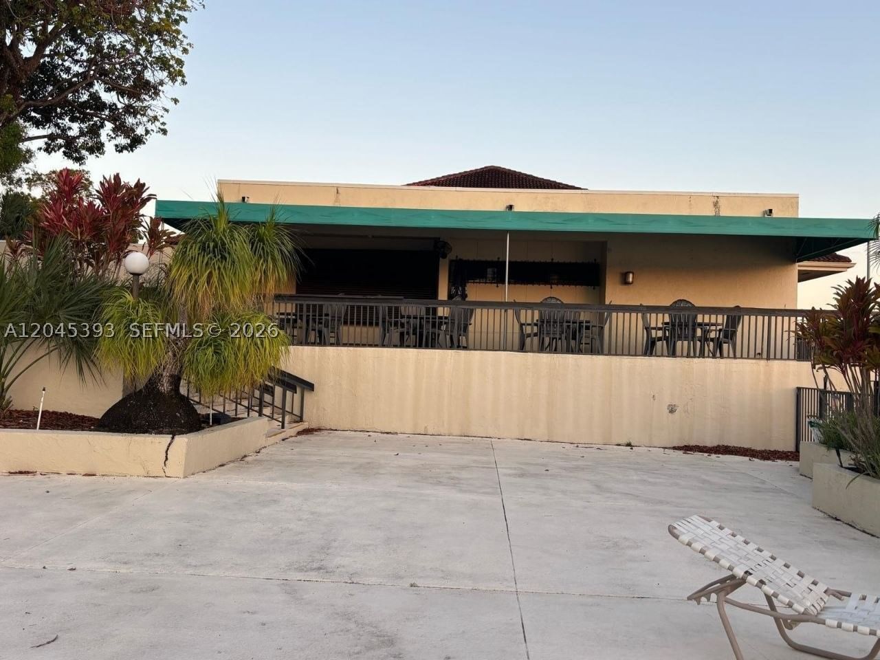 Real estate property located at 109 Lake Emerald Dr #105, Broward, Lake Emerald Condominium, Oakland Park, FL