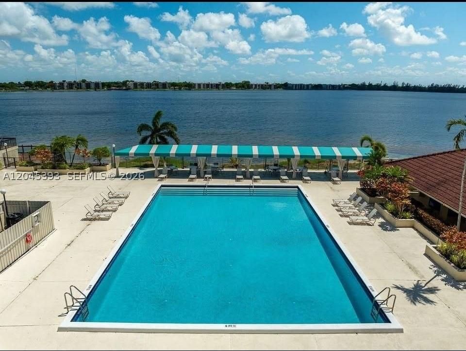 Real estate property located at 109 Lake Emerald Dr #105, Broward, Lake Emerald Condominium, Oakland Park, FL