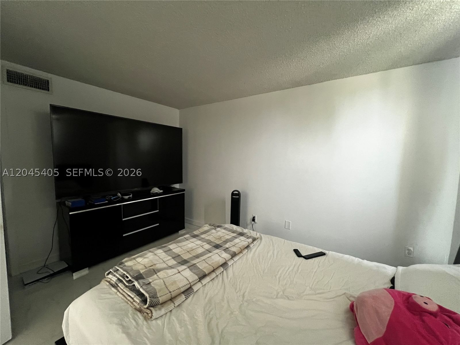 Real estate property located at 11750 18th St #319-1, Miami-dade, International Park I Cond, Miami, FL