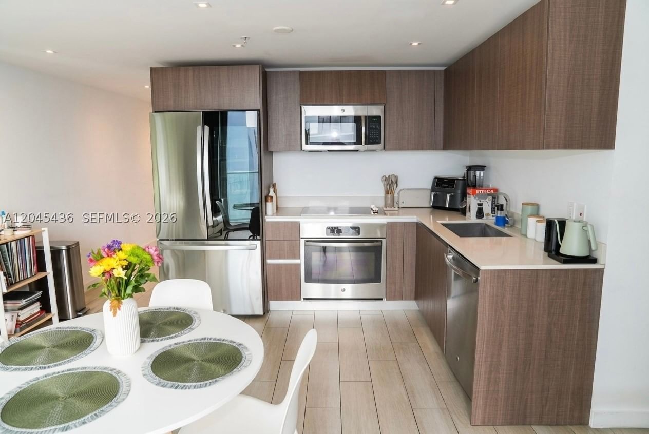 Real estate property located at 1600 1st Ave #906, Miami-dade, Le Parc At Brickell Condo, Miami, FL