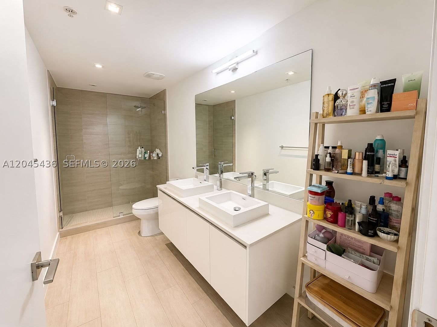 Real estate property located at 1600 1st Ave #906, Miami-dade, Le Parc At Brickell Condo, Miami, FL