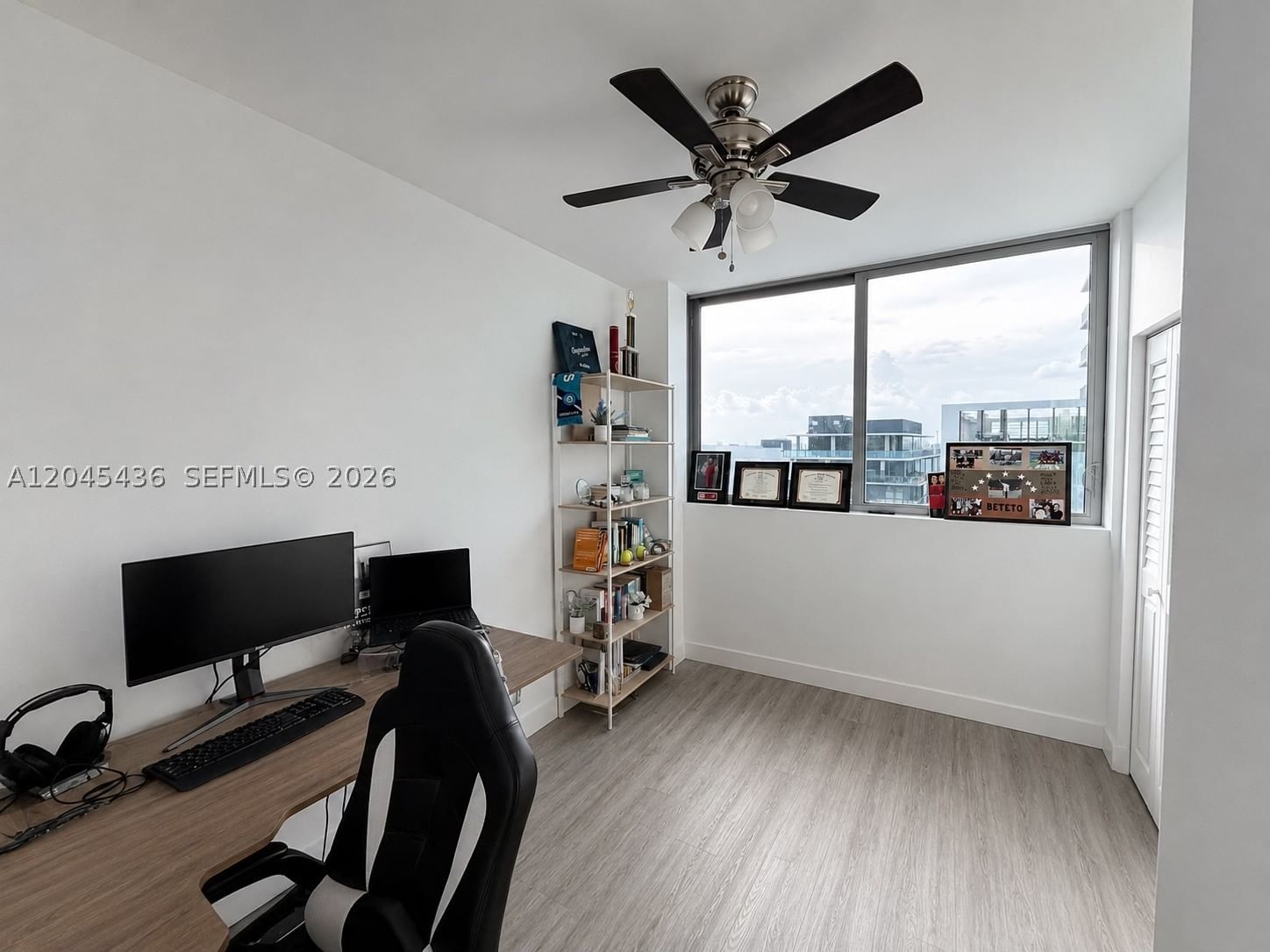 Real estate property located at 1600 1st Ave #906, Miami-dade, Le Parc At Brickell Condo, Miami, FL
