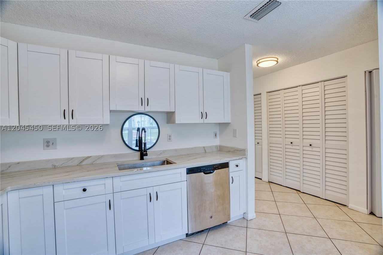 Real estate property located at 10829 3rd Ct B12L, Broward, Images At Pembroke Pointe, Pembroke Pines, FL