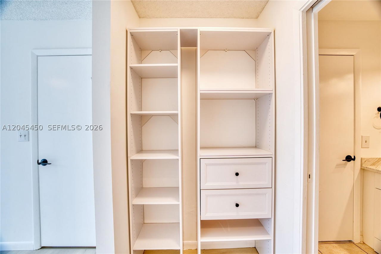 Real estate property located at 10829 3rd Ct B12L, Broward, Images At Pembroke Pointe, Pembroke Pines, FL