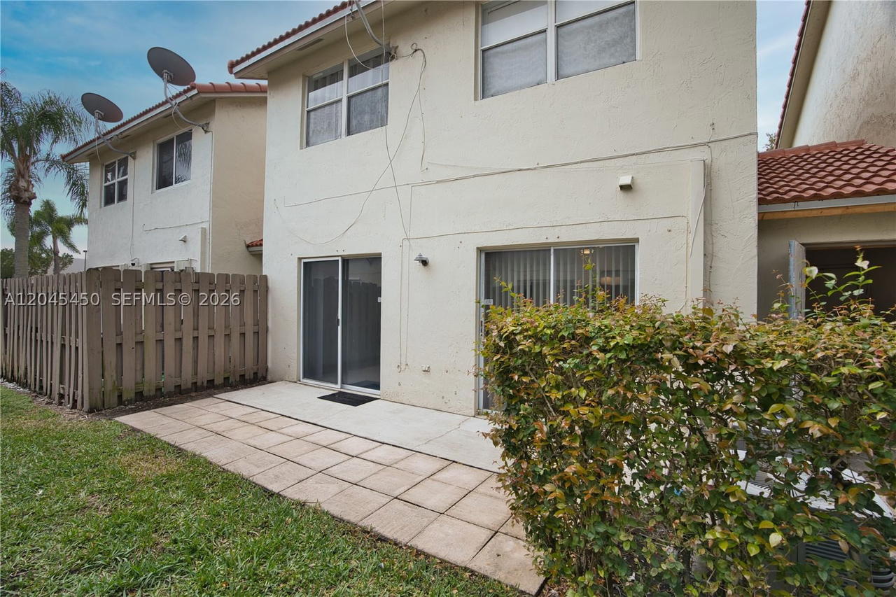 Real estate property located at 10829 3rd Ct B12L, Broward, Images At Pembroke Pointe, Pembroke Pines, FL