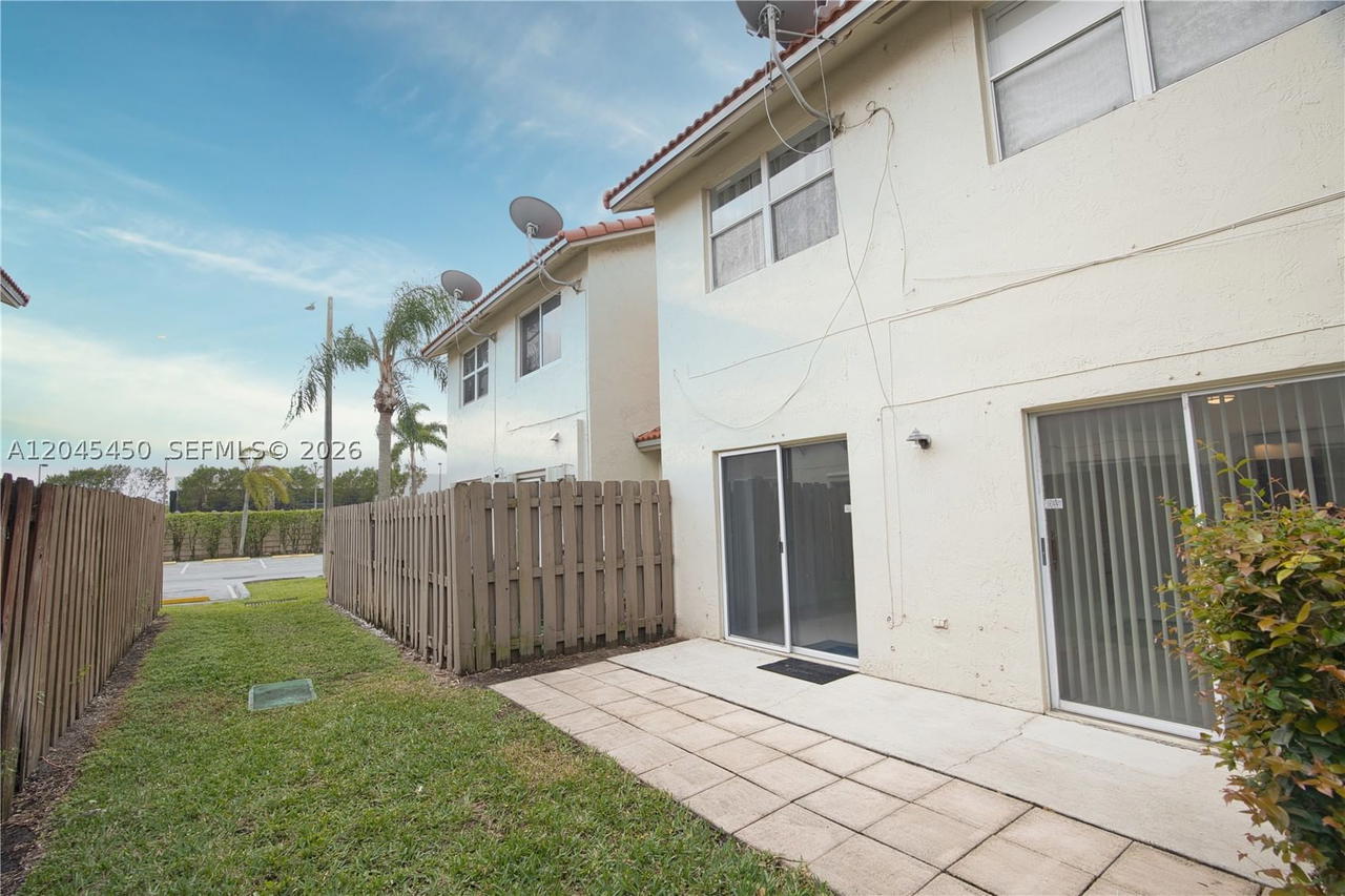 Real estate property located at 10829 3rd Ct B12L, Broward, Images At Pembroke Pointe, Pembroke Pines, FL