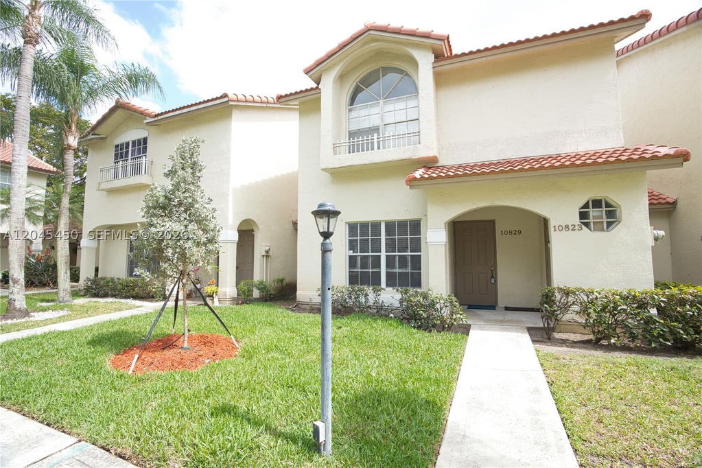 Real estate property located at 10829 3rd Ct B12L, Broward, Images At Pembroke Pointe, Pembroke Pines, FL