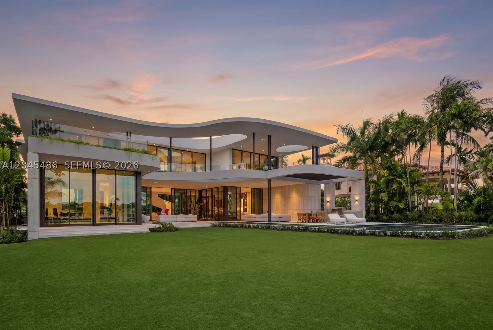 Real estate property located at 1015 Southlake Dr, Broward, Hollywood Lakes Section, Hollywood, FL