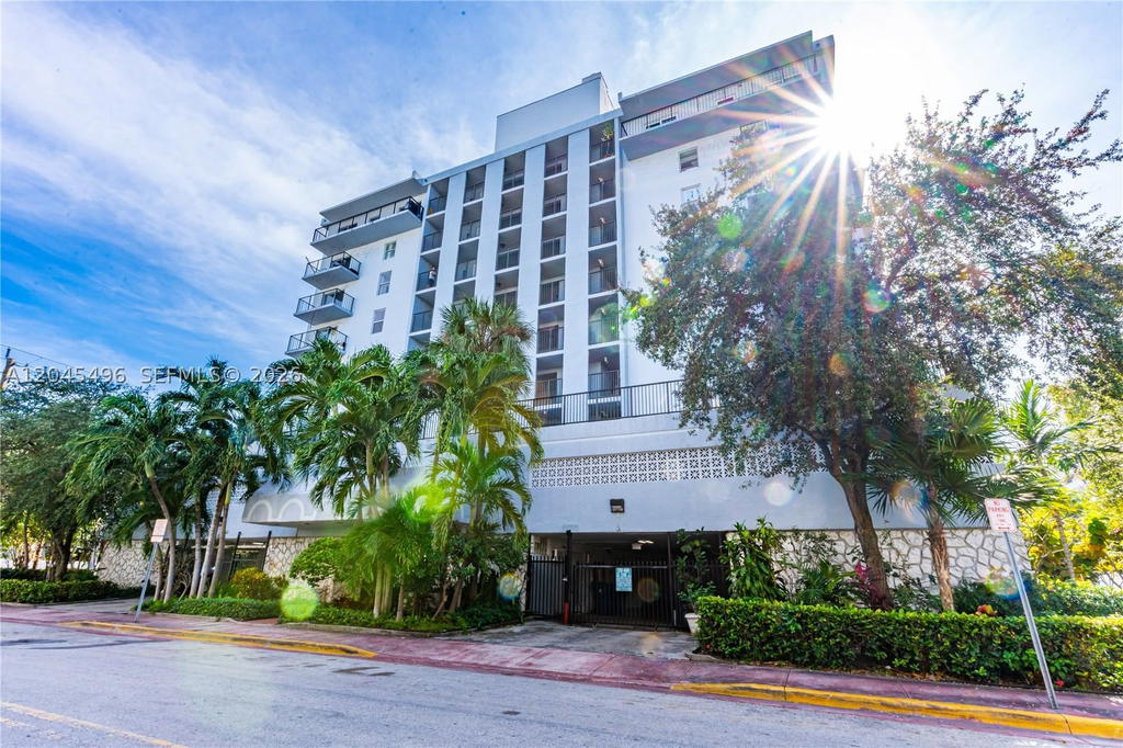 Real estate property located at 899 West Ave #3M, Miami-dade, Baycourt Towers Condo, Miami Beach, FL