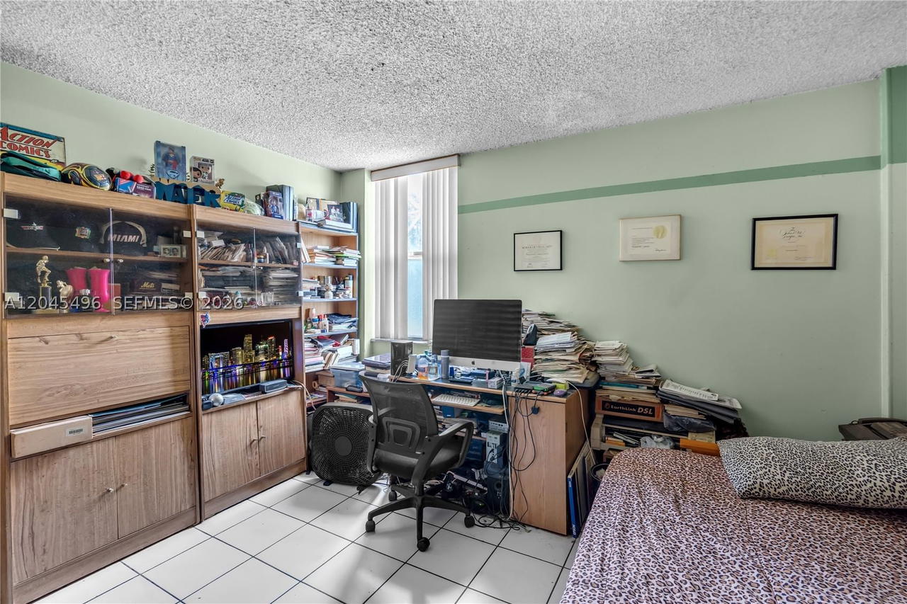 Real estate property located at 899 West Ave #3M, Miami-dade, Baycourt Towers Condo, Miami Beach, FL