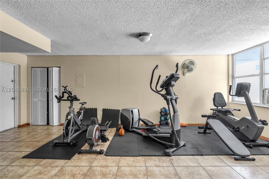 Real estate property located at 899 West Ave #3M, Miami-dade, Baycourt Towers Condo, Miami Beach, FL
