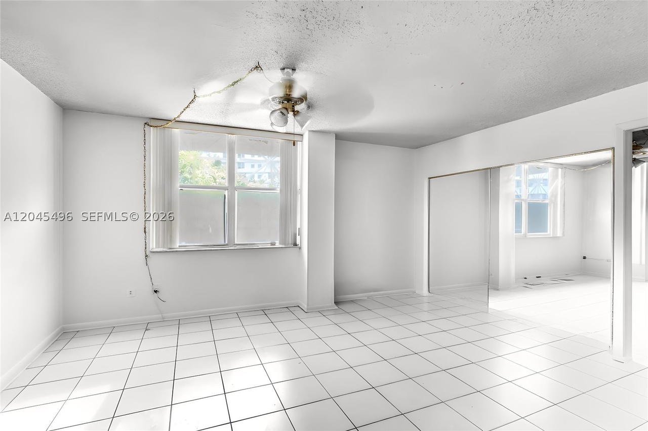 Real estate property located at 899 West Ave #3M, Miami-dade, Baycourt Towers Condo, Miami Beach, FL