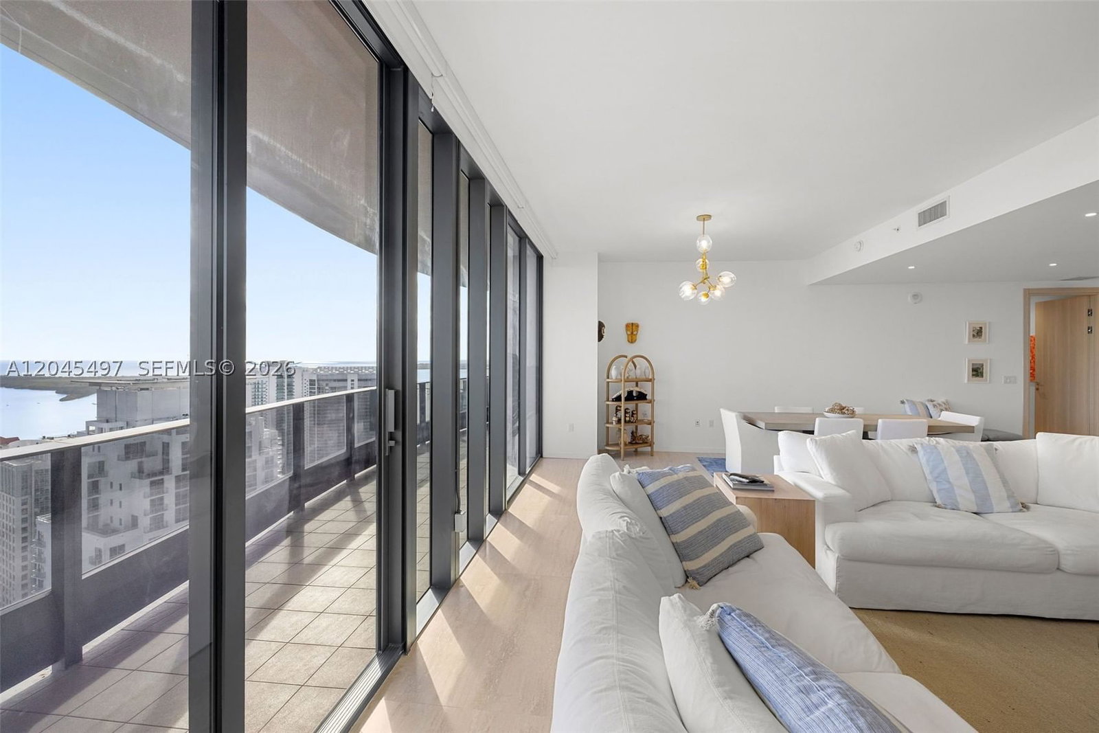 Real estate property located at 1000 Brickell Plz PH5403, Miami-dade, Brickell Flatiron Condo, Miami, FL