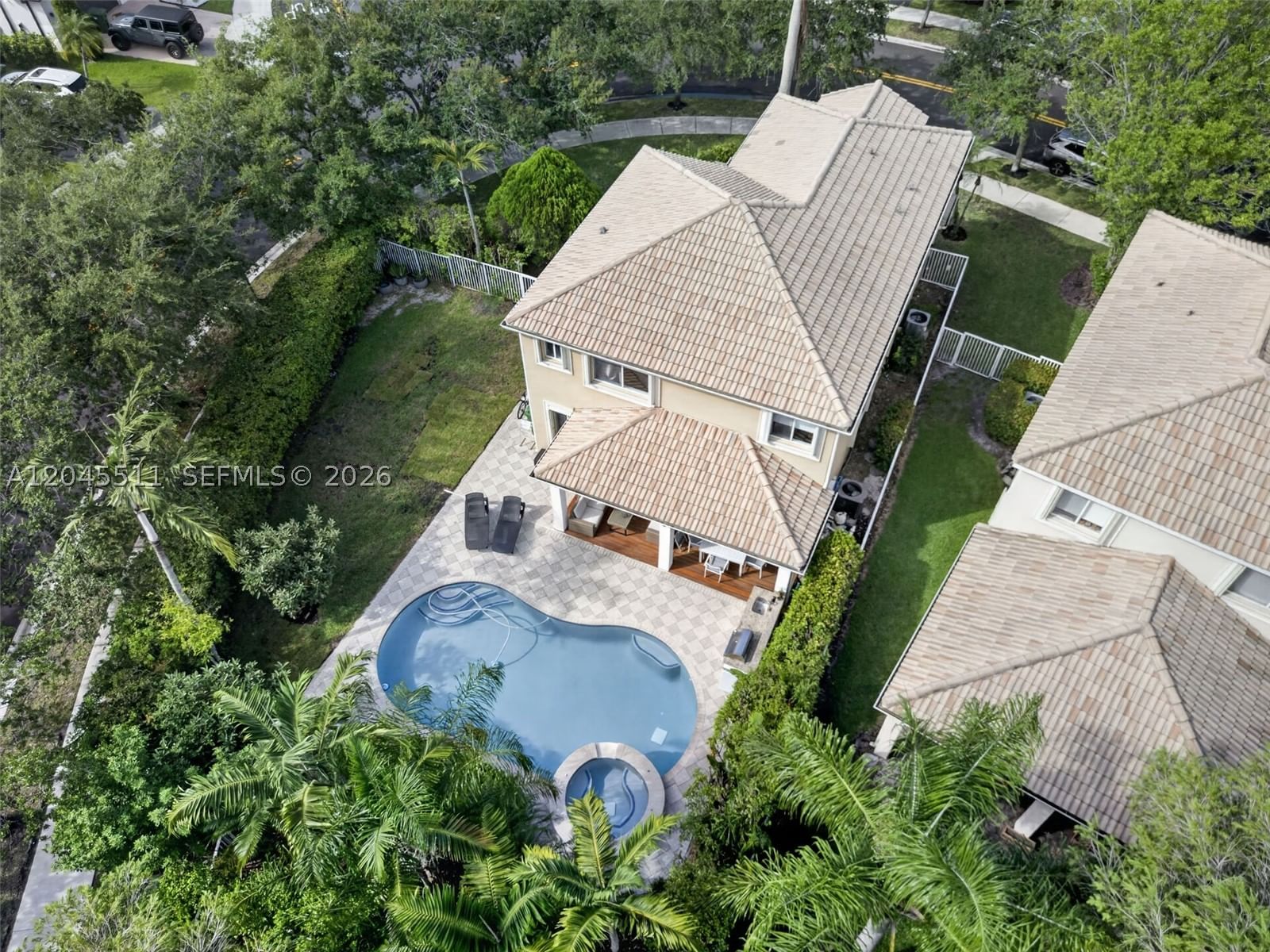 Real estate property located at 1401 Canary Island Dr, Broward, Sector 2- Parcels 21b 22, Weston, FL