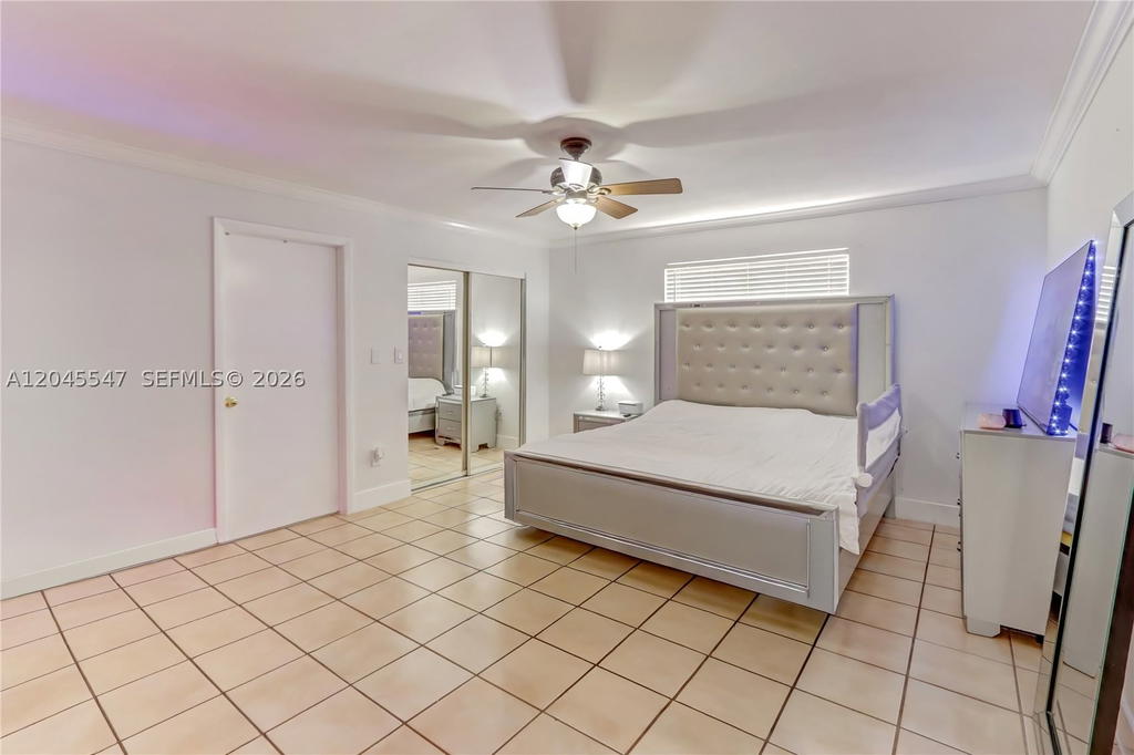 Real estate property located at 10125 139th Pl, Miami-dade, Royal Glen, Miami, FL