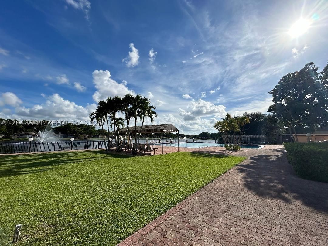 Real estate property located at 201 Berkley Rd #104, Broward, Ashbury House East, Hollywood, FL
