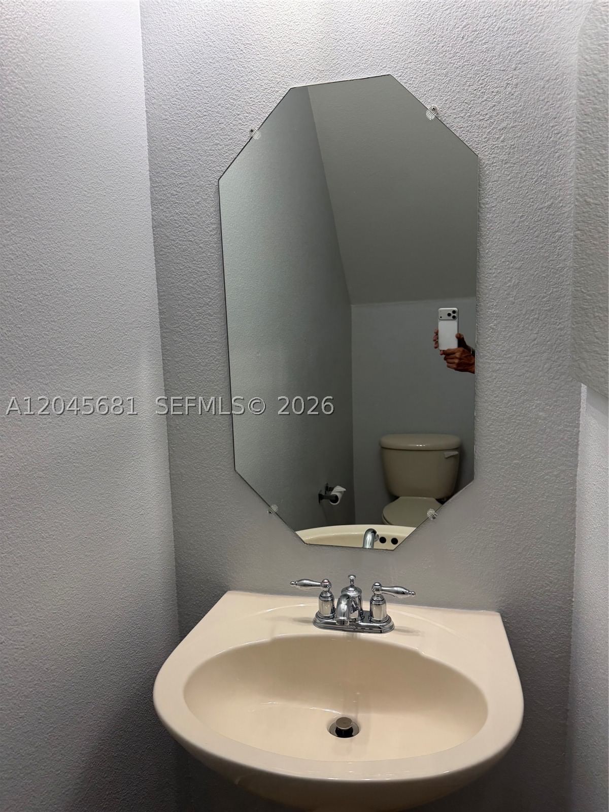 Real estate property located at 7432 Willow Grove Pl, Broward, Willow Grove, Davie, FL