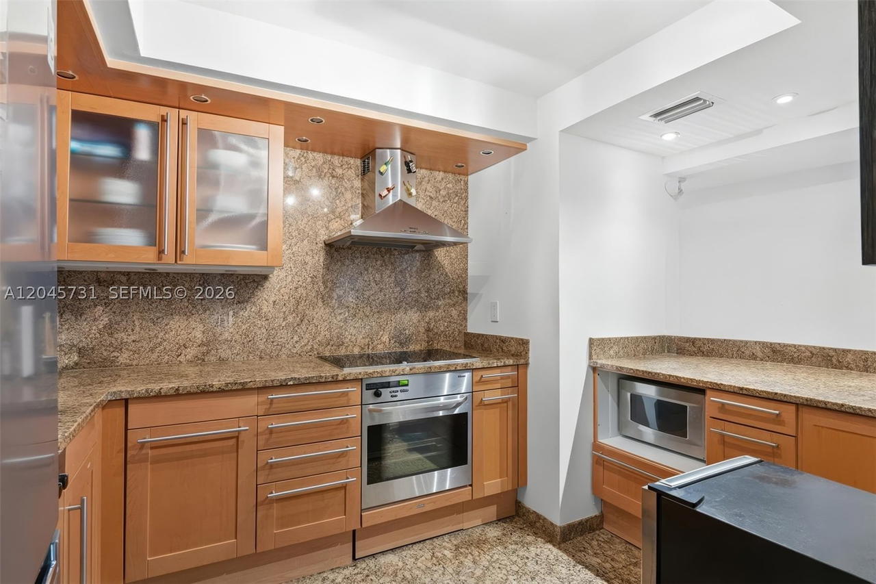 Real estate property located at 1775 Washington Ave #14F, Miami-dade, Parc Plaza Condo, Miami Beach, FL