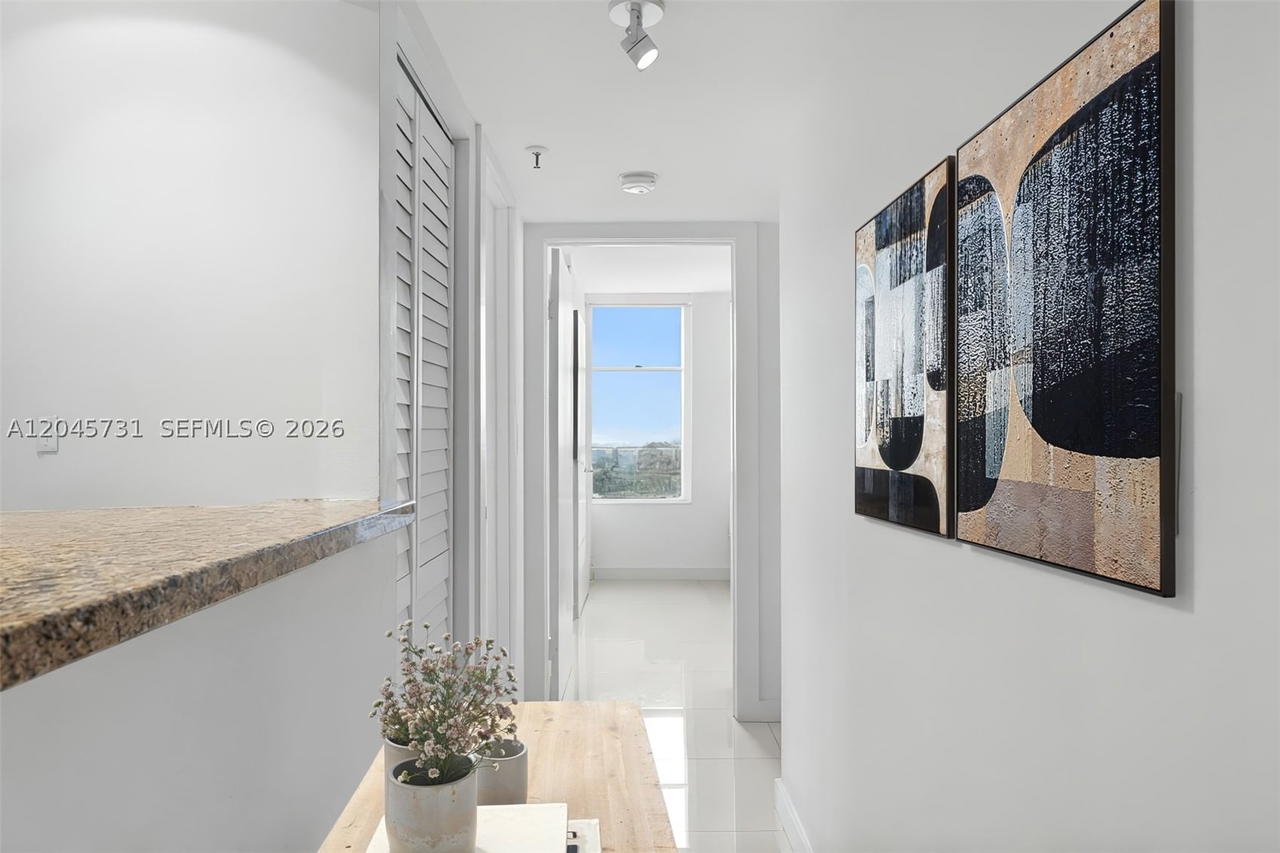 Real estate property located at 1775 Washington Ave #14F, Miami-dade, Parc Plaza Condo, Miami Beach, FL
