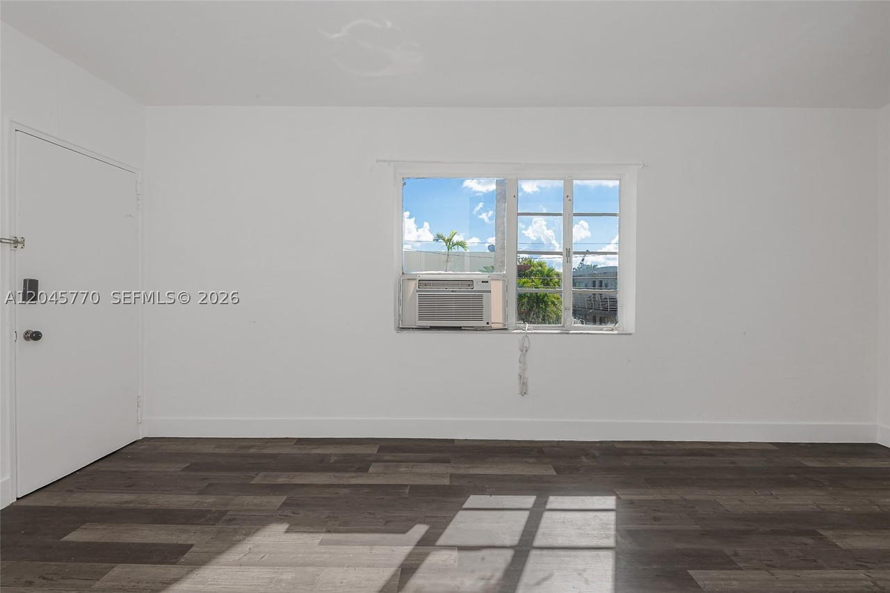 Real estate property located at 8340 Crespi Blvd #20, Miami-dade, Winds Of Nobe Condo, Miami Beach, FL