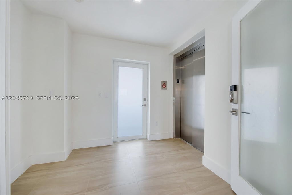 Real estate property located at 120 Salamanca Ave PH, Miami-dade, Coral Gables Douglas Sec, Coral Gables, FL