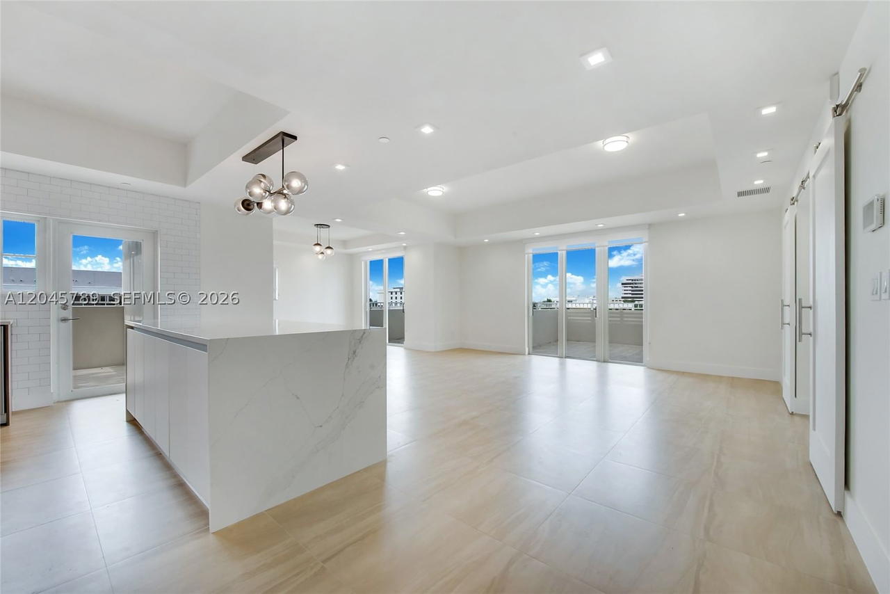 Real estate property located at 120 Salamanca Ave PH, Miami-dade, Coral Gables Douglas Sec, Coral Gables, FL