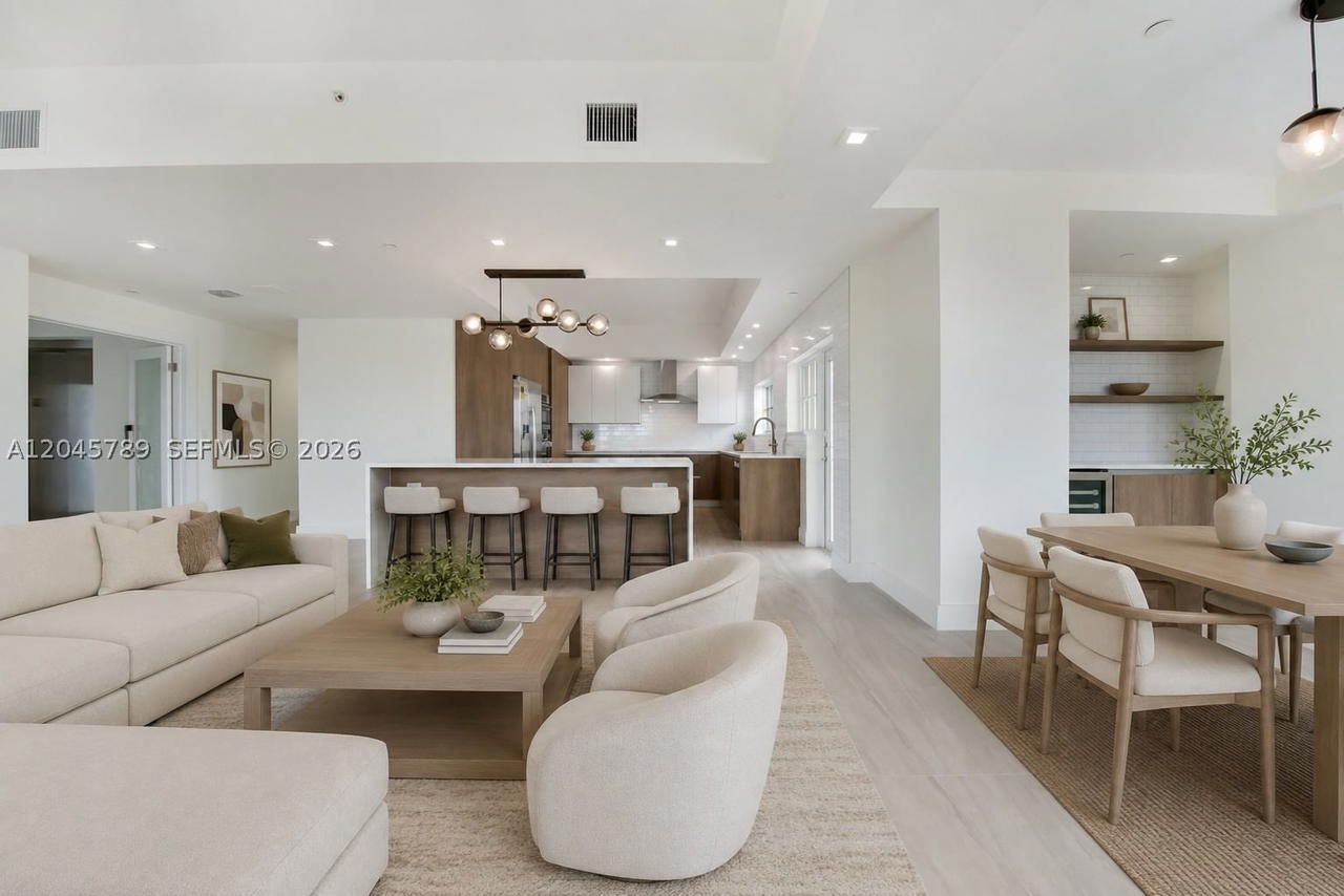Real estate property located at 120 Salamanca Ave PH, Miami-dade, Coral Gables Douglas Sec, Coral Gables, FL