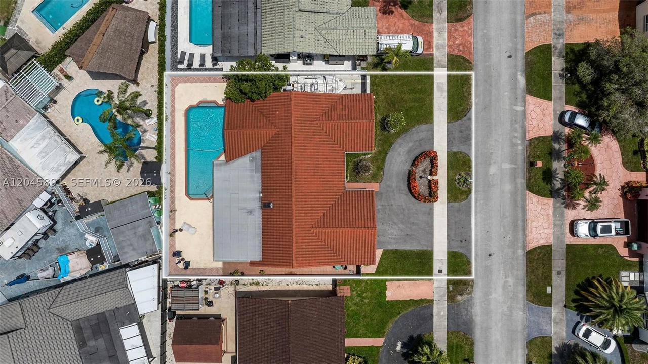 Real estate property located at 520 132nd Ct, Miami-dade, Superior Homes Sec 5, Miami, FL